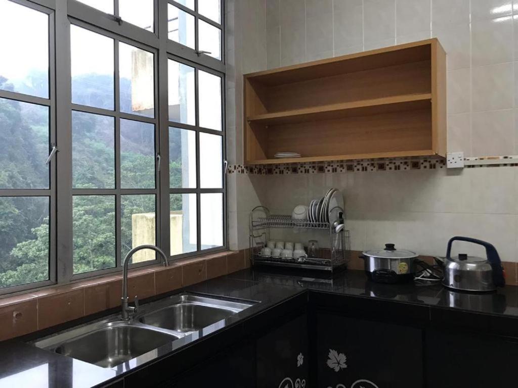 Crown Imperial Court Apt At Brinchang Centre Экстерьер фото